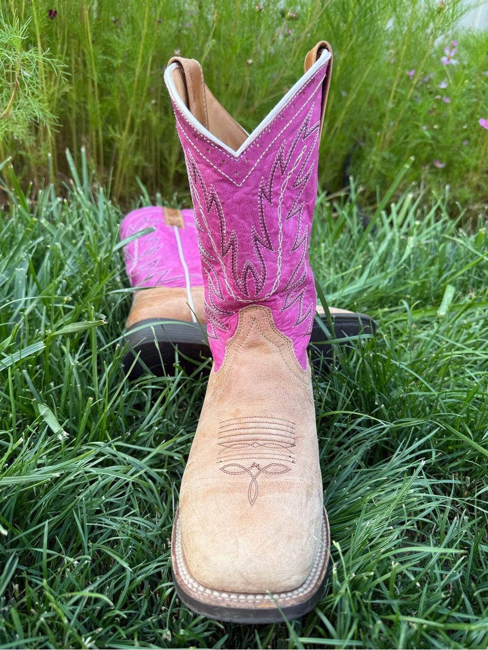 Shyanne pink and tan leather cowboy square toe boots women’s size 7 - Picture 8 of 9
